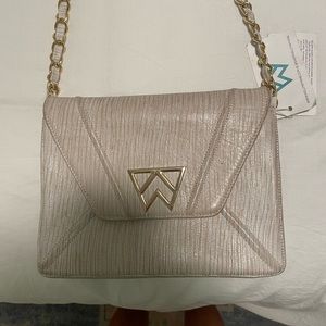 Kelly Wynne Purse Cloud 9 Clutch Sey-Shells